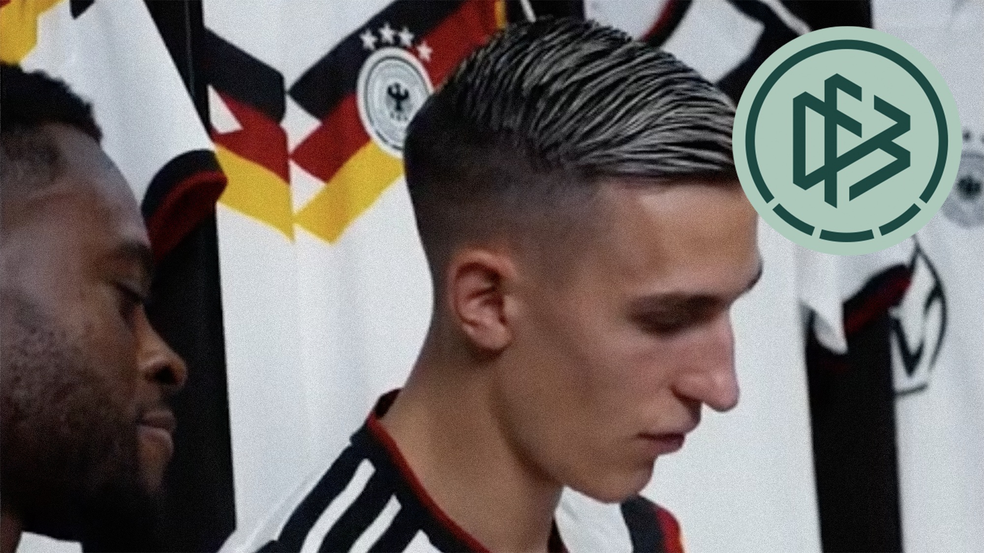 Panini Kabinengespräche – Spieler der deutschen Nationalmannschaft mit DFB-Logo